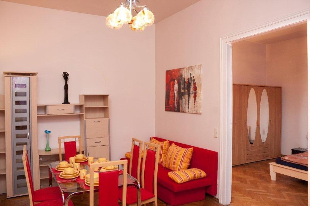 Raisa Apartments Fuenkhgasse Pressbaum Eksteriør billede