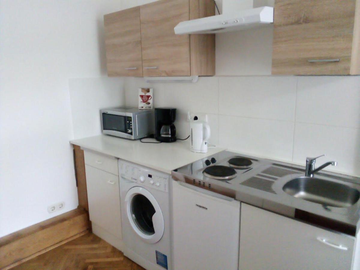 Raisa Apartments Fuenkhgasse Pressbaum Eksteriør billede