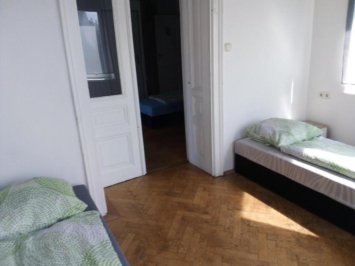 Raisa Apartments Fuenkhgasse Pressbaum Eksteriør billede